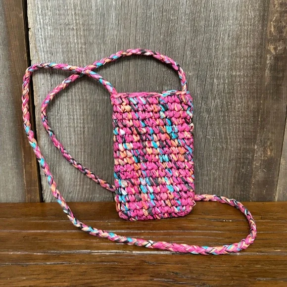 NWOT Old Navy Straw-Paper Crochet Crossbody Bag in Pink Multicolor - Picture 4 of 13